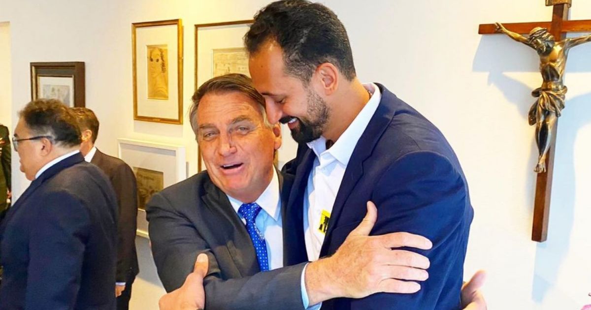 Maur&iacute;cio Souza recebe convite para disputar as elei&ccedil;&otilde;es em 2022 - Purepeople