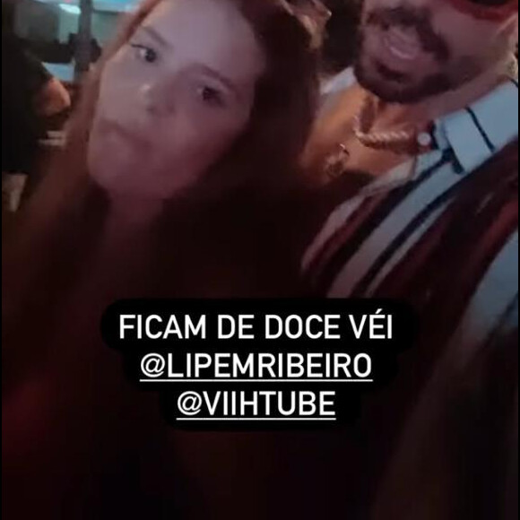 Viih Tube e Lipe Ribeiro beijaram muito na 'Farofa da Gkay'