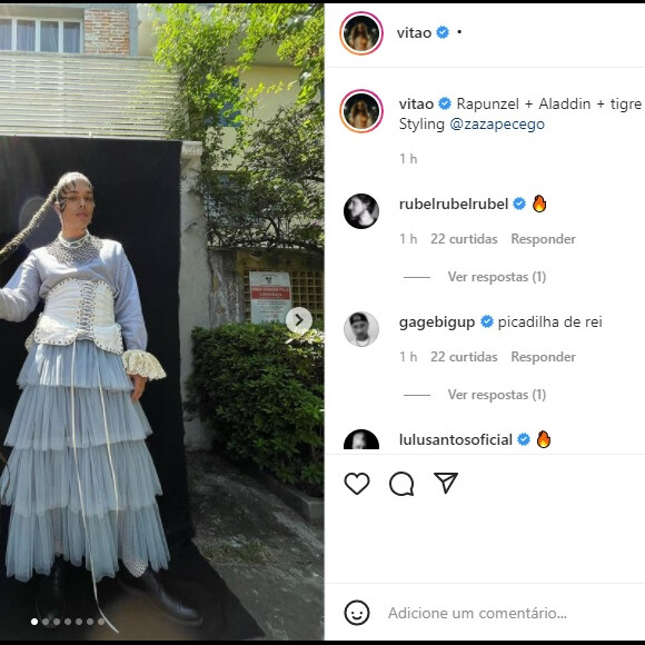 Vitão faz ensaio de vestido e tranças