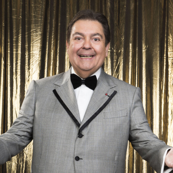 Faustão só vai poder aparecer na Band a partir de 1º de janeiro