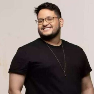 Maurílio: nas próximas horas, equipe médica definirá se cantor vai precisar de hemodiálise