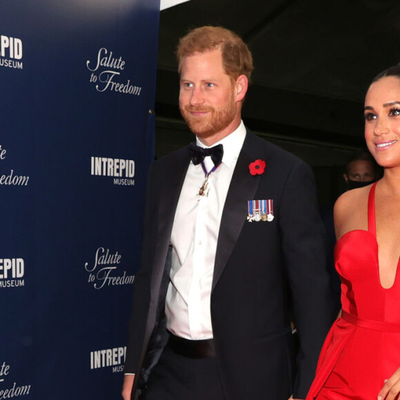 Meghan Markle e Príncipe Harry mostraram a filha pela primeira vez: 'Esse ano, 2021, nós celebramos a chegada de Lilibet, no mundo'