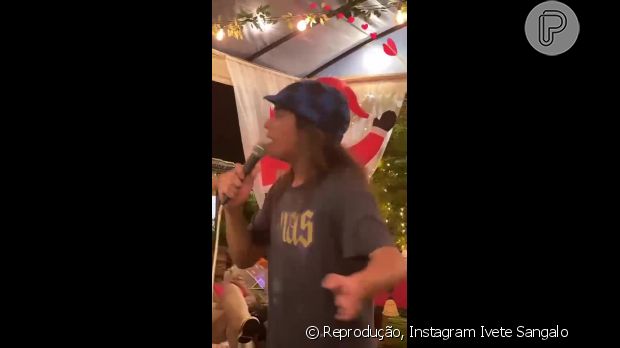 Filho de Ivete Sangalo, Marcelo dá show em noite de Natal com dança, percussão e soltando a voz - Purepeople Filho de Ivete Sangalo, Marcelo dá show em noite de Natal com dança, percussão e soltando a voz - Purepeople