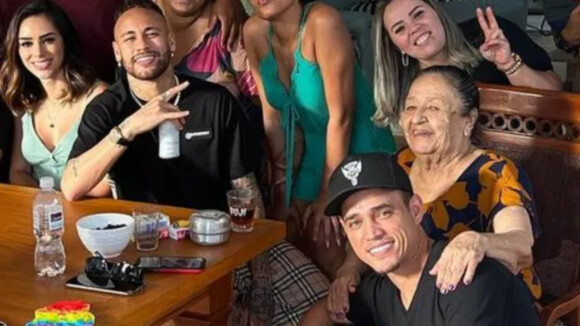 Neymar apresenta Bruna Biancardi para a avó na véspera de Natal