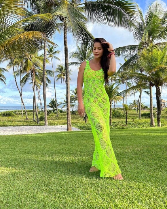 Verde e crochê: a mistura de tendências trouxe uma pitada fashion ao outfit de Andressa Suita