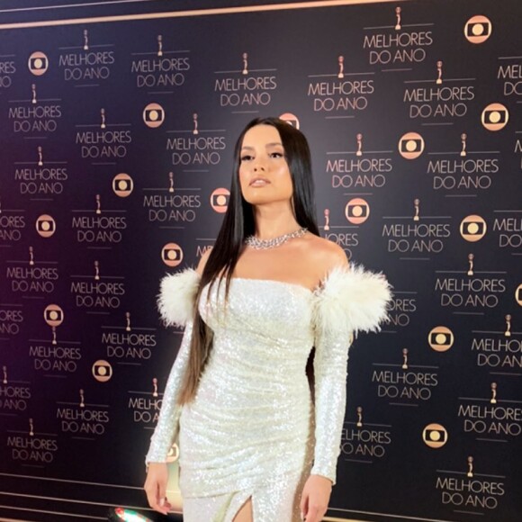 Juliette usou um vestido poderoso da grife Colcci