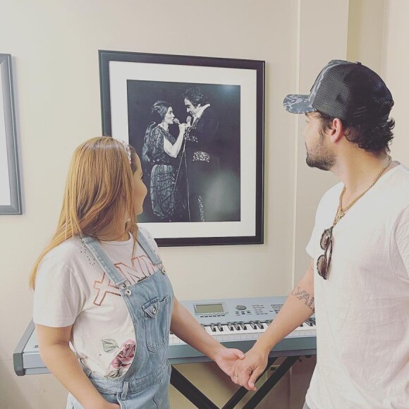 Maiara fez desabafo após foto polêmica do ex-noivo com uma fã, suposta pivô da traição e separação dos cantores