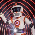 'The Masked Singer': o Robô apresenta fantasia com vidro e resina
