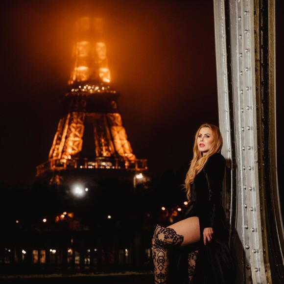 Joelma é diagnosticada com covid pela segunda vez