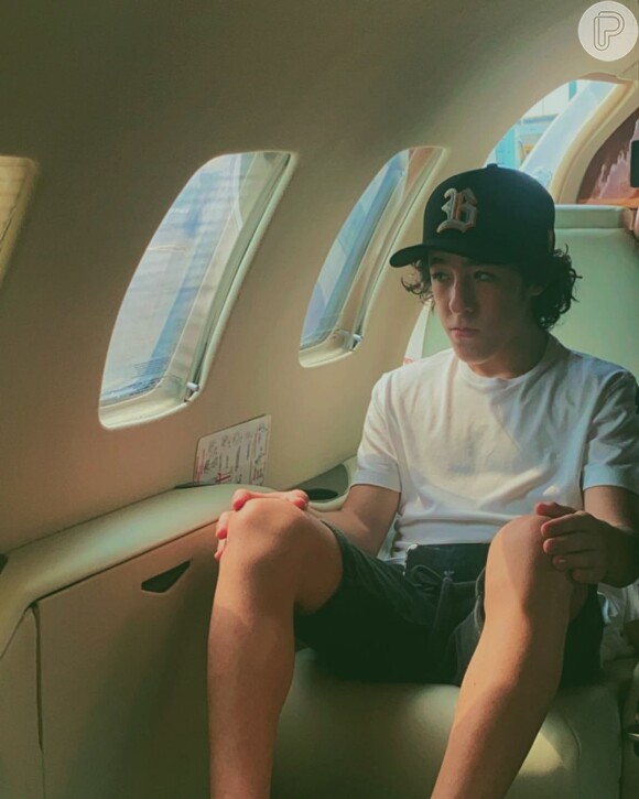 Enzo Rabelo, filho do cantor Bruno, após acidente em avião: 'Graças a Deus, está tudo bem!'