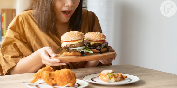 Compulsão alimentar é um tipo de transtorno relacionado à comida: ela pode ser pontual, conhecida como 'binge eating'