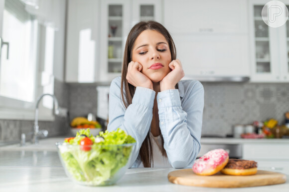 Distúrbios alimentares podem estar associados à dieta restrita feita sem orientação de médicos ou nutricionistas