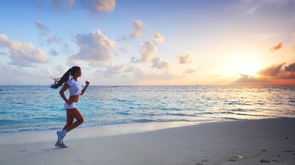 Corrida na areia: expert aponta vantagens do exercício ao ar livre e dá dicas para começar