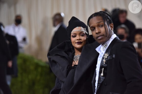 Rihanna e A$AP Rocky anunciaram gravidez no final do mês passado