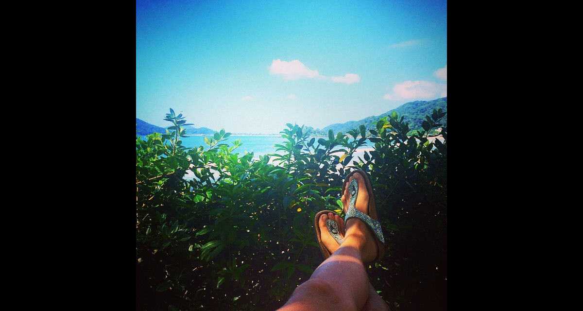 Foto: Adriane Galisteu publica foto do momento de descanso - Purepeople