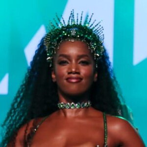 Iza sambou muito na abertura do Rio Carnaval 2022, com a Imperatriz Leopoldinense, da qual é rainha da bateria