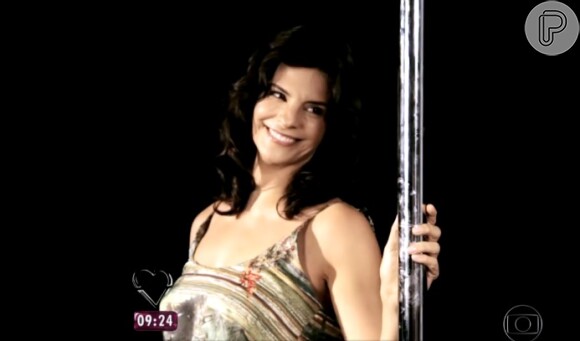 Helena Ranaldi sensualizou ao dançar 'Pole Dance', nome da música do novo clipe da cantora Ana Carolina
