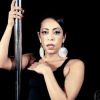 Samantha Schmutz dança 'Pole Dance', clipe da nova música de Ana Carolina