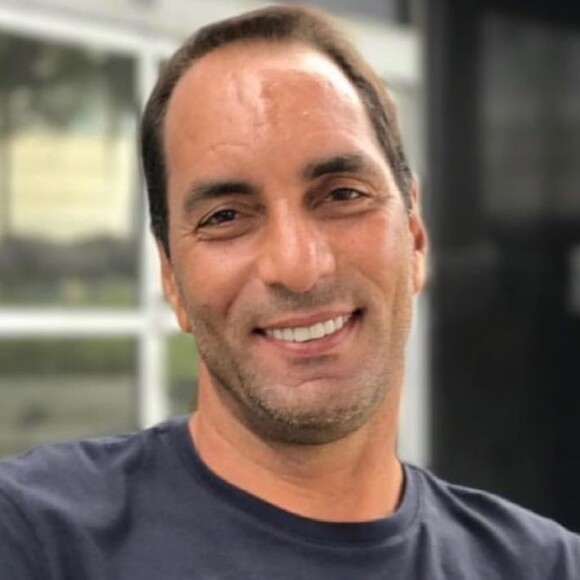 Edmundo contou que fala em um podcast fez Romário ficar chateado com ele