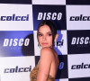 Bruna Marquezine usa vestido com estampa de tigre para festa Disco em São Paulo