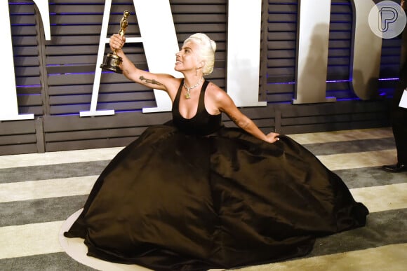 Looks icônicos do Oscar: Lady Gaga foi destaque na premiação em 2019