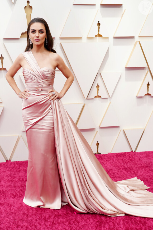 Oscar 2022: um longo Zuhair Murad foi a escolha de Mila Kunis para a premiação