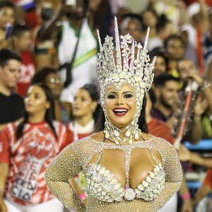 Carnaval 2022: Viviane Araújo, grávida, desfila em ensaio técnico da Salgueiro na Sapucaí