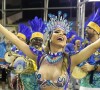 Carnaval 2022: Lexa, rainha de bateria da Unidos da Tijuca, exibe corpo em forma em fantasia cavada para desfilar em ensaio