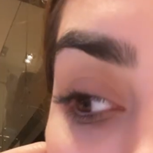 Após assalto à casa da família, Naiara Azevedo se pronunciou sobre o caso e pediu: 'Orem por nós!'