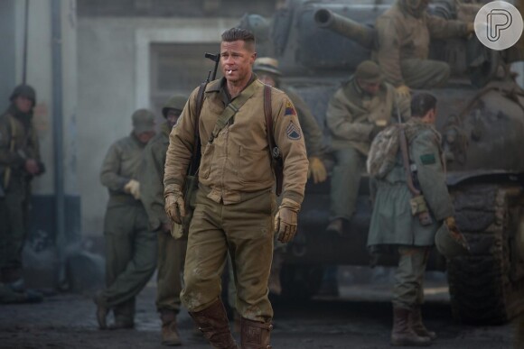 Brad Pitt estrelou o filme 'Corações de Ferro', em que interpreta Wardaddy, um veterano de guerra que lidera um grupo de cinco homens durante a Segunda Guerra Mundial