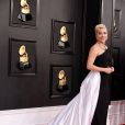Vestido de festa em preto e branco: o duo clássico foi a aposta de Lady Gaga para o Grammy