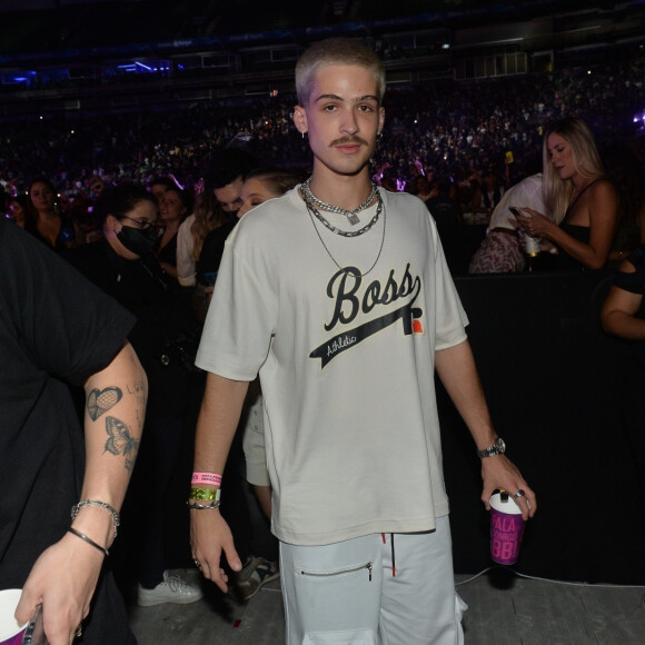 João Guilherme já namorou a atriz Larissa Manoela e a influencer e Jade Picon