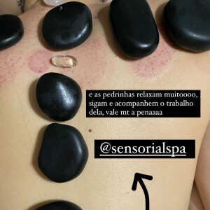 Mel Maia fez massagem com pedras quentes para combater a dor nas costas e estresse