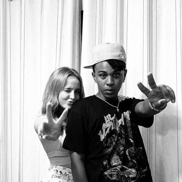 Larissa Manoela e Jean Paulo Campos atuaram juntos de 'Carrossel', lançada em 2002 pelo SBT