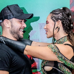 Paolla Oliveira e Diogo Nogueira são duas personalidades muito requisitadas no Carnaval e isso tem gerado impacto na relação dos pombinhos