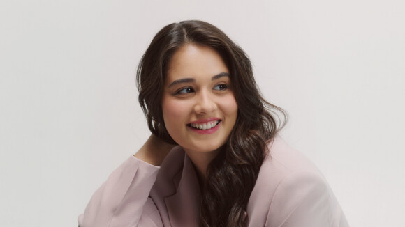 Série 'De Volta aos 15': Amanda Azevedo se vê em Luiza. 'Calava para buscar aprovação e ser amada'