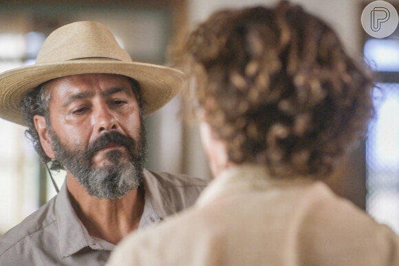 Jove (Jesuíta Barbosa) deixa a fazenda do pai após nova briga com José Leôncio (Marcos Palmeira) na novela 'Pantanal'