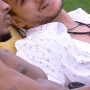 Arthur Aguiar não mantém contato nem com Paulo André