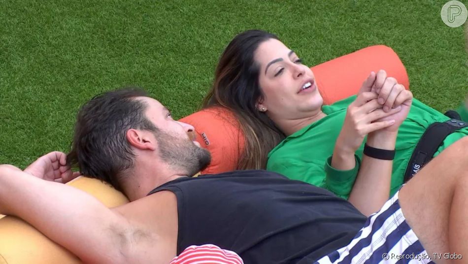 Namorando Gustavo Marsengo, Laís Caldas esclareceu rumores que estão circulando envolvendo a vida a dois do casal