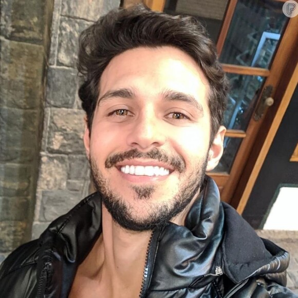 Rodrigo Mussi sofre um grave acidente de carro, que deixou fãs e amigos muito preocupados.