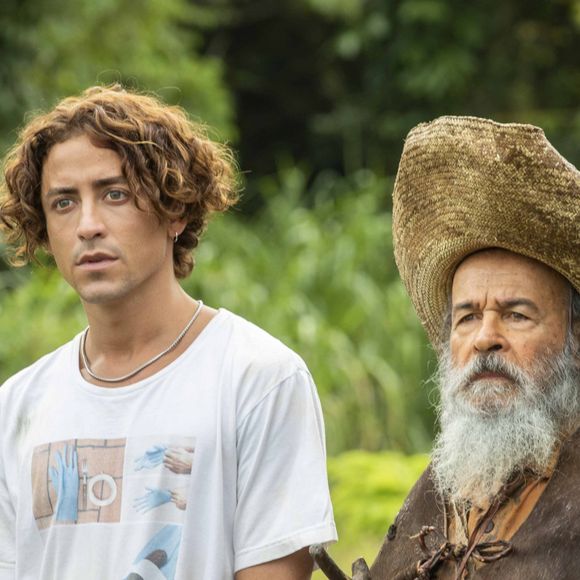 Novela 'Pantanal': Jove (Jesuíta Barbosa) conta que o irmão José Lucas (Irandhir Santos) parece muito o Velho do Rio (Osmar Prado) no capítulo de segunda-feira, 30 de maio de 2022