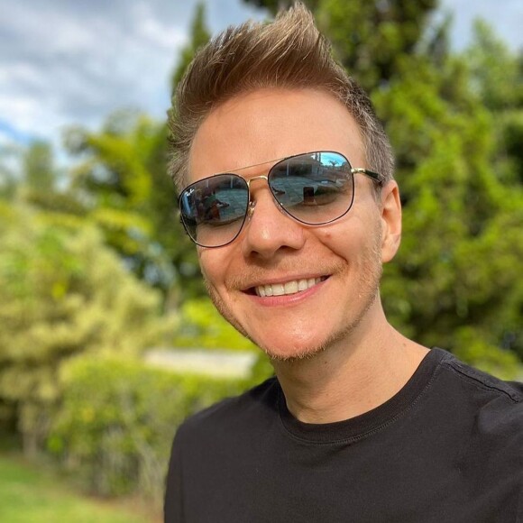 Michel Teló testou positivo para a Covid-19 em maio, na semana das gravações do 'Tira-Teima' do 'The Voice Kids'