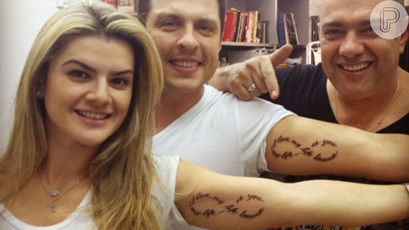 Mirella Santos e Ceará tatuaram o símbolo do infinito após o casamento