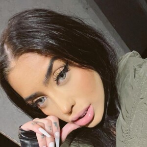 Mirella foi parar no hospital após a repercussão das farpas públicas que a mãe da cantora, Márcia, e o ex-marido, Dynho, trocaram nas redes sociais