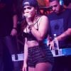 Anitta se apresentou na quadra da escola de samba Beija-Flor, no último sábado, 13 de dezembro de 2014