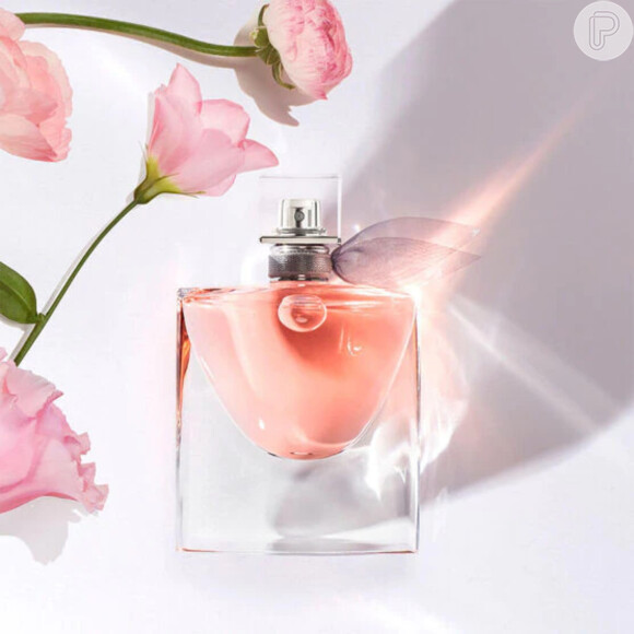 La Vie Est Belle L'Eau de Parfum, Lâncome: uma fragrância floral, envolvente e sofisticada para mulheres que desejam transmitir elegância e modernidade. 