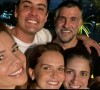 Foto de Fernanda Souza e Eduarda Porto juntas! Casal aparece com a atriz Fernanda Rodrigues e o marido, Raoni Carneiro