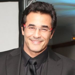 Luciano Szafir recebe alta de hospital