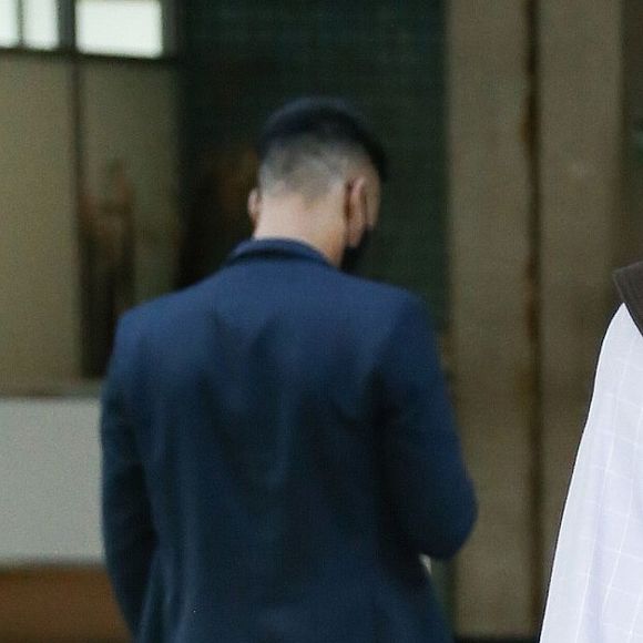 Luciano Szafir agradeceu ao apoio dos fãs após a internação para retirar a bolsa