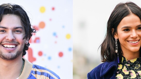 Bruna Marquezine e Xolo Maridueña surgem de rosto colado nos bastidores de 'Besouro Azul'. Foto!